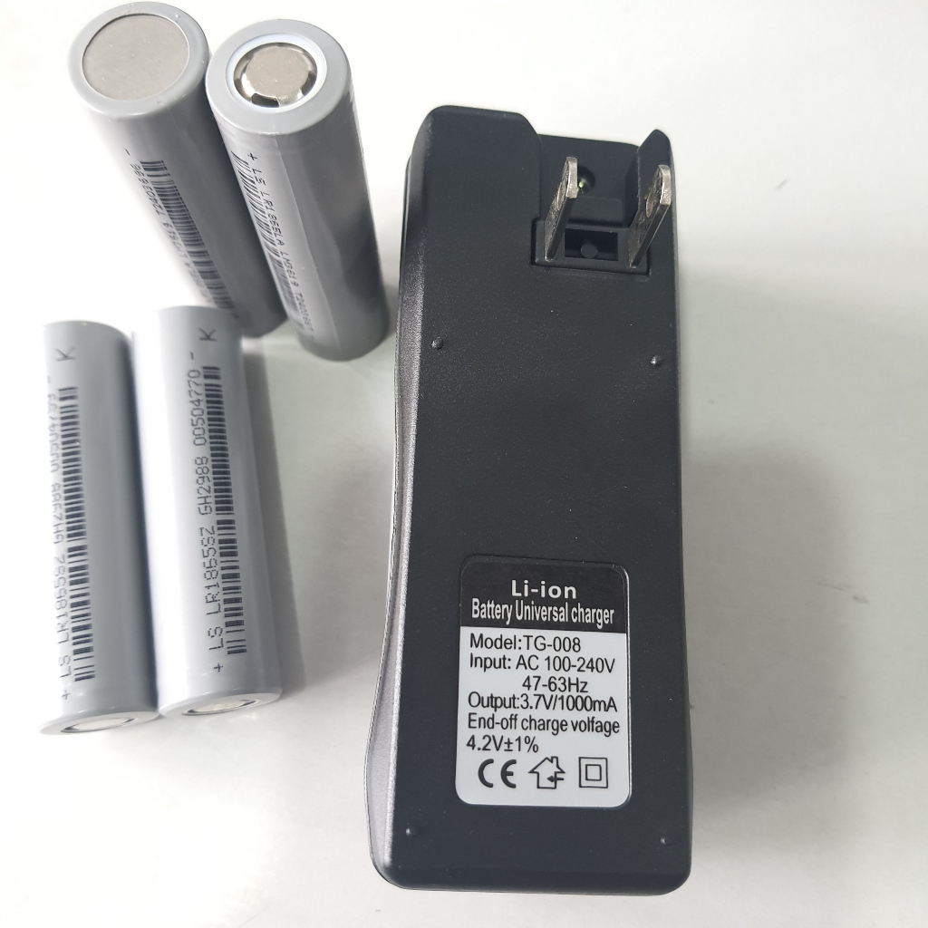 Bộ sac pin 18650 đa năng dùng nguồn 220V sạc nhanh tự ngắt có đèn báophù hợp với pin lithium 18650/18350/16340/14500