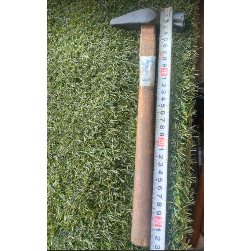 Búa đầu nhọn hàng bãi Nhật