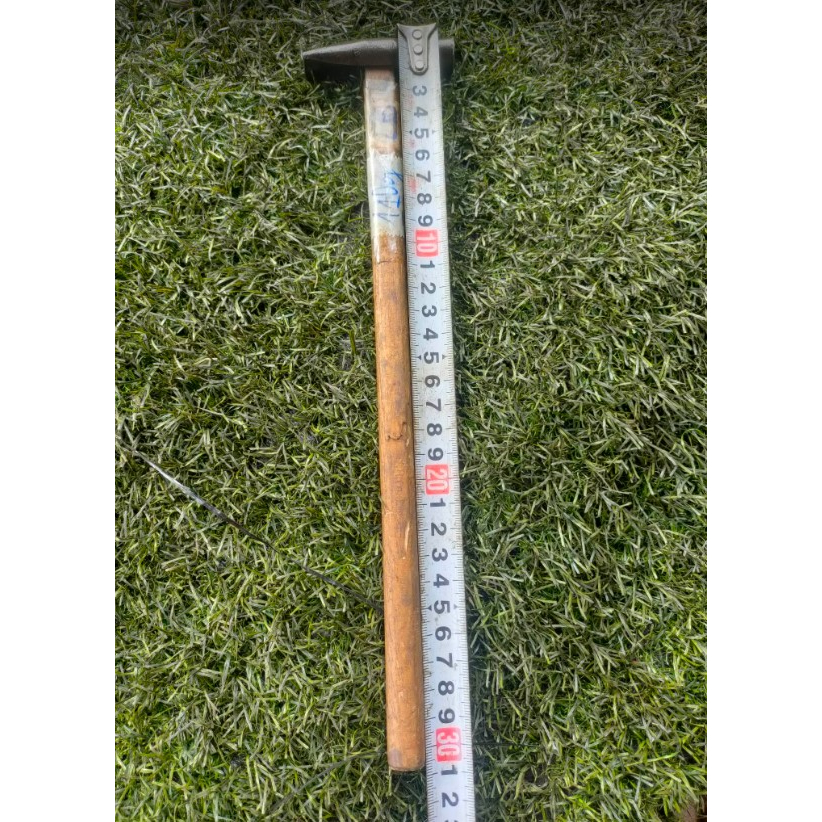 Búa đầu nhọn hàng bãi Nhật