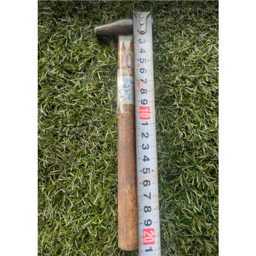 Búa đầu nhọn hàng bãi Nhật