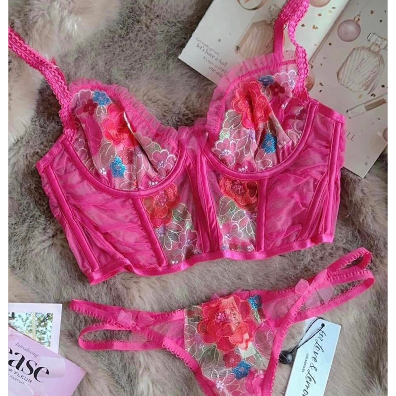 Bộ đồ lót Victoria’s Secret, size s, auth, chính hãng