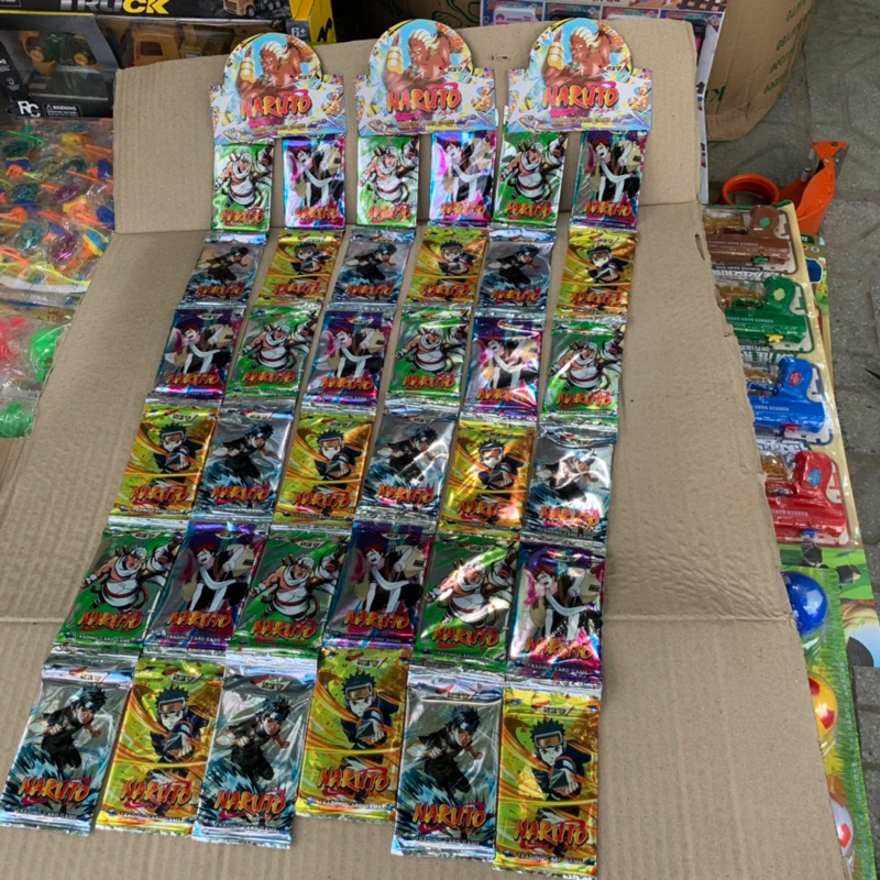 Túi thẻ bài Naruto gồm 36 gói 8 thẻ có vip