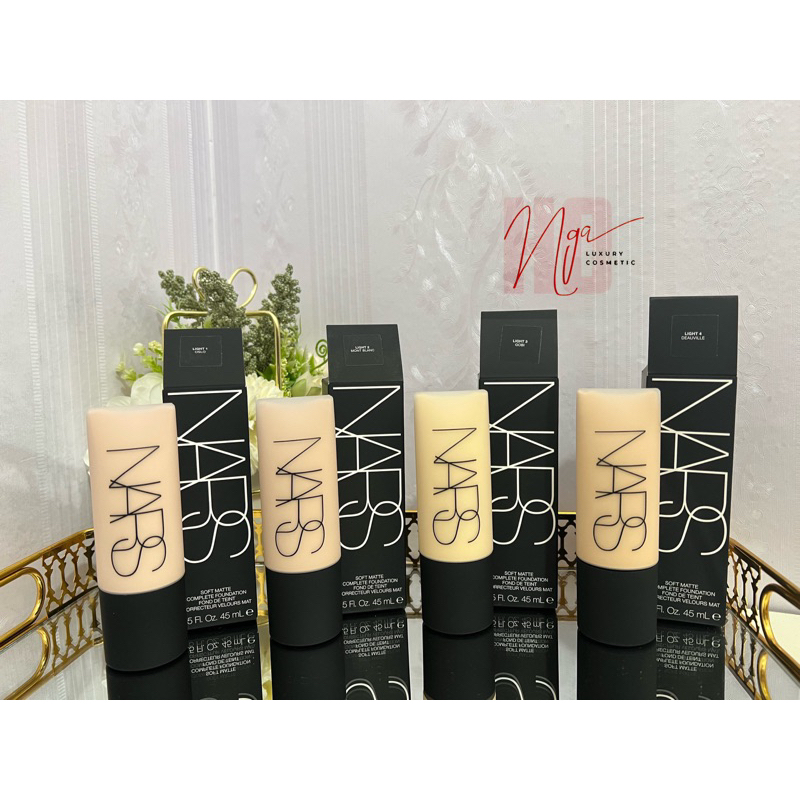 Kem nền NARS Soft Matte Complete Foundation