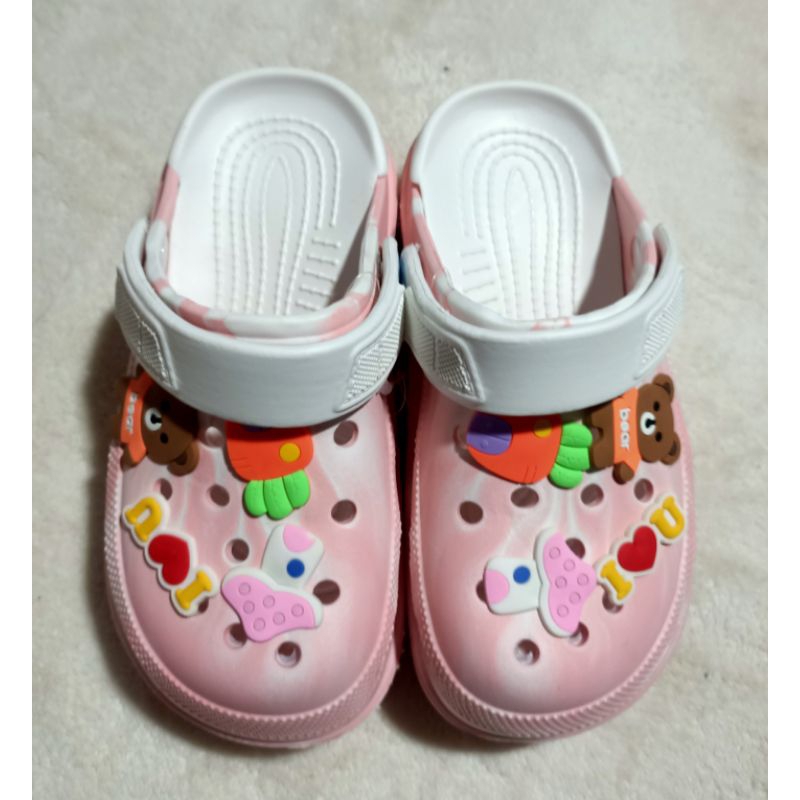 Dép sục nữ cao 6cm ,gắn kèm 8 sticker siêu xinh