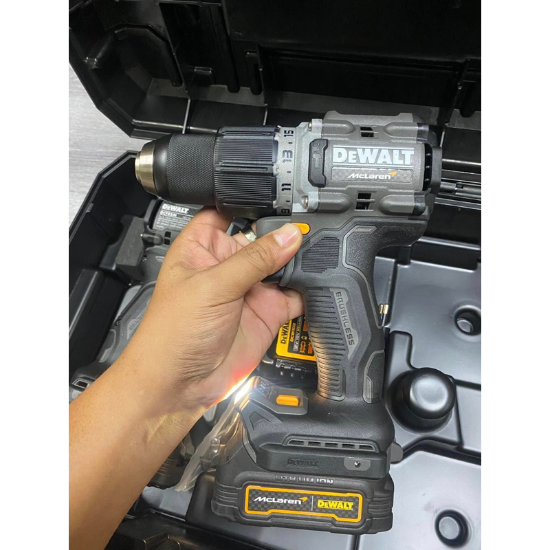 Combo khoan + vít dewalt mclaren