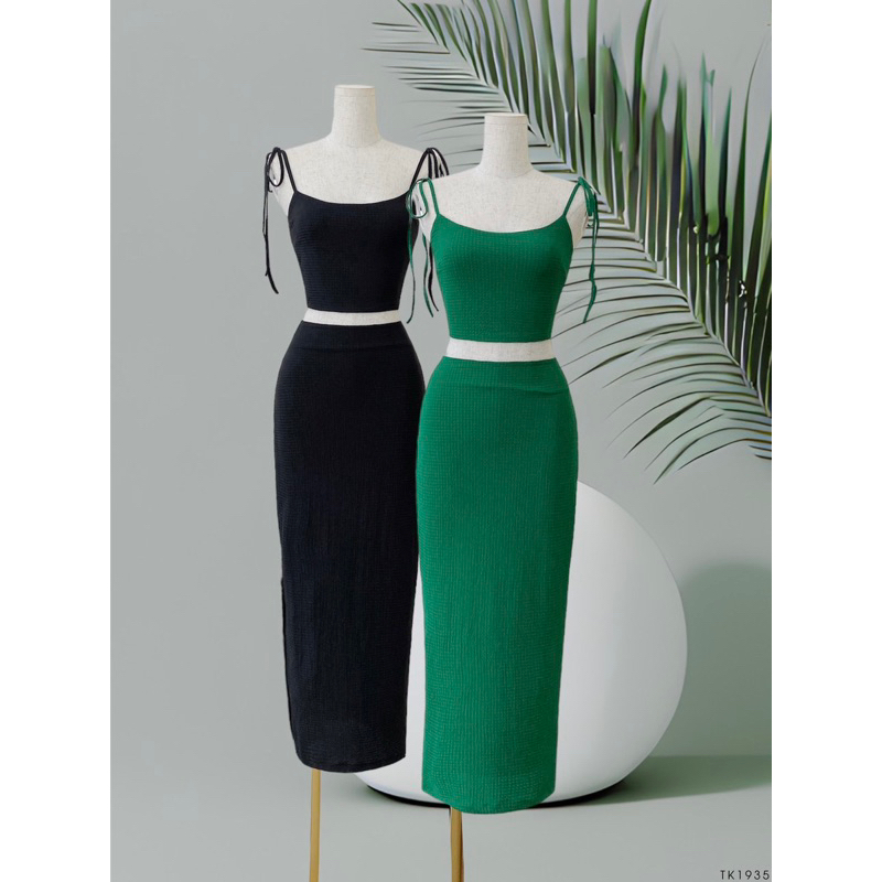 Set áo croptop +Chân váy xẻ tà
