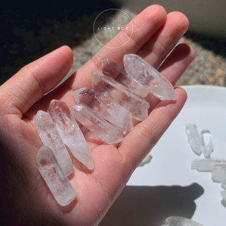 Trụ thạch anh trắng CLEAR QUARTZ - đá thanh tẩy, làm trang sức, macrame