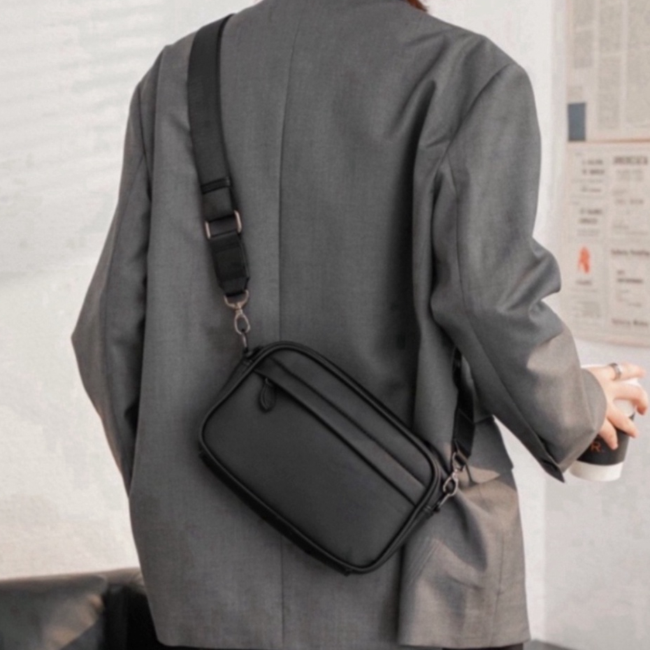 Túi đeo chéo nam nữ da đen trơn chống nước phong cách Hàn Quốc TN04