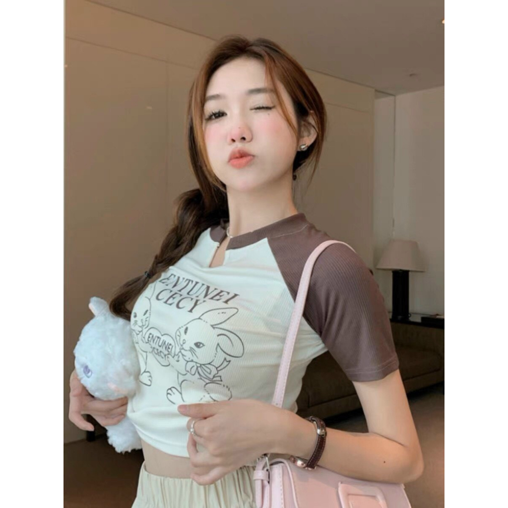 [CRTYK950]ÁO CROPTOP KIỂU LỬNG NỮ CỔ TRÒN NGẮN TAY IN 2 CON THỎ CHỮ ENTUNEI CECY MÀU TRẮNG KEM HỒNG HOT HIT
