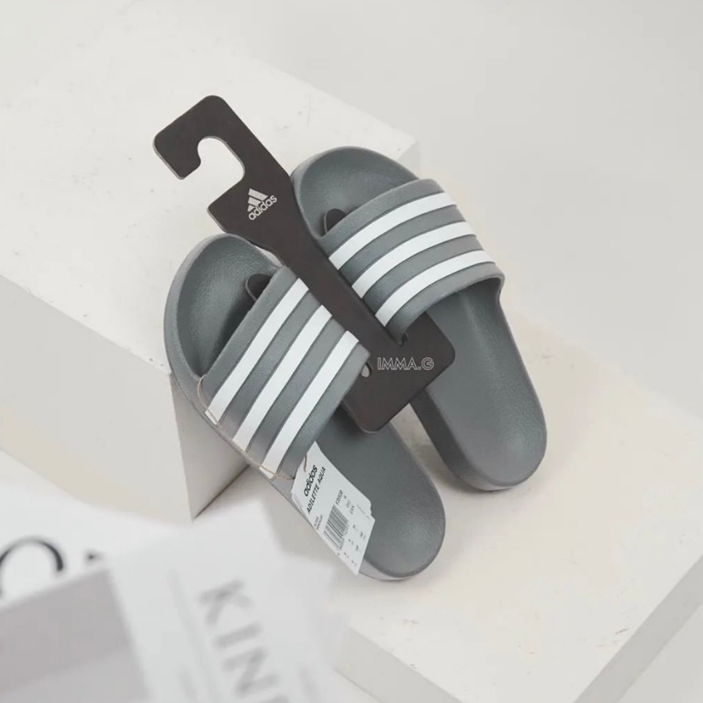 Dép chính hãng Adilette Aqua Kids Black White đúc nguyên khối quai ngang không thấm nước