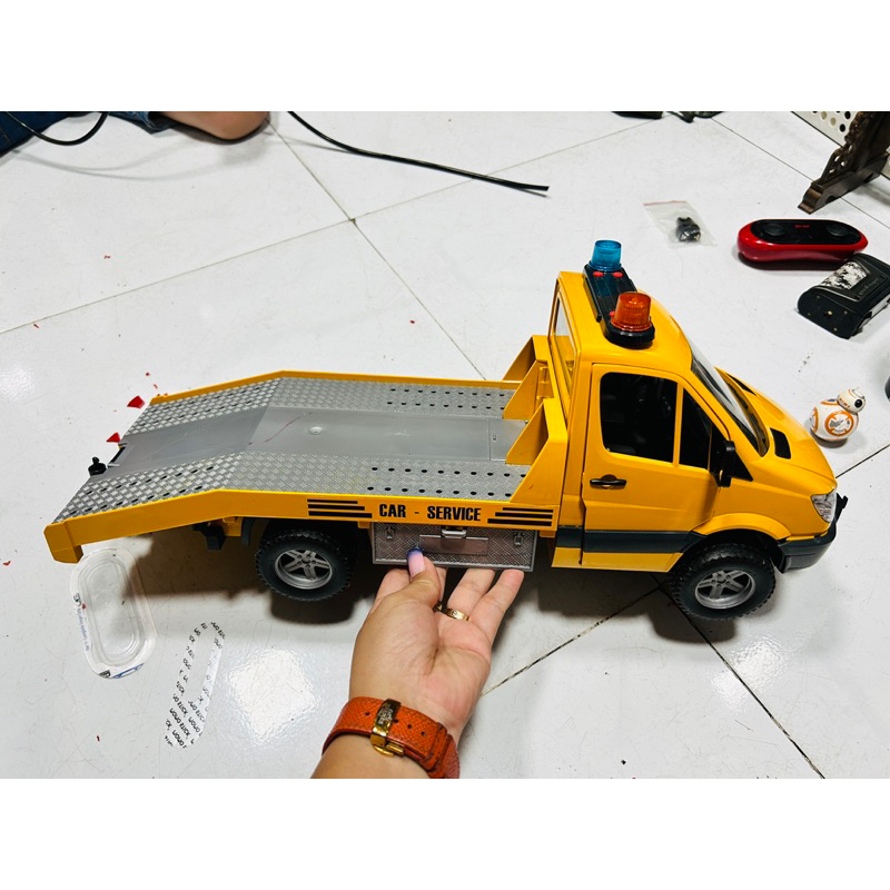 Mô hình xe cứu hộ CARRO ATTREZZI BRUDER chính hãng