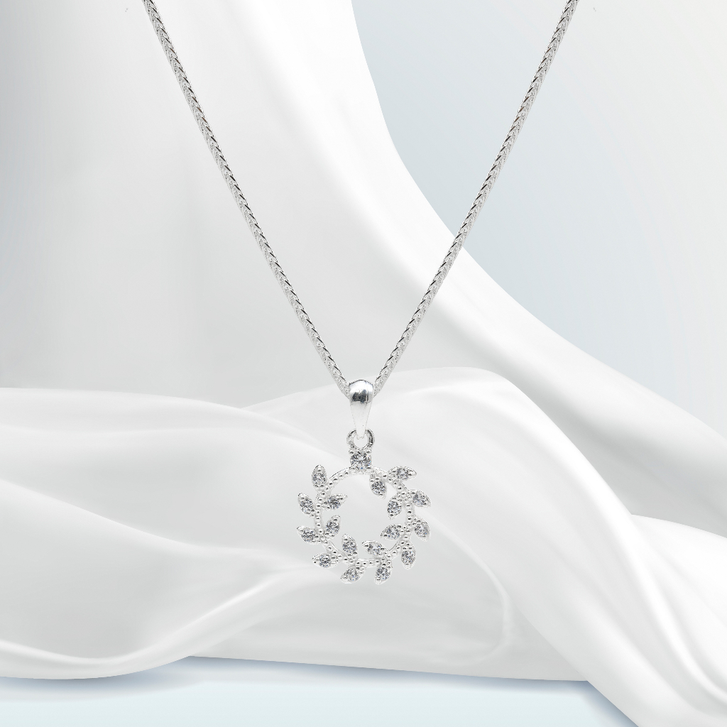 Dây chuyền bạc CDE Shining Flower Wreath Silver Necklace CDE6095