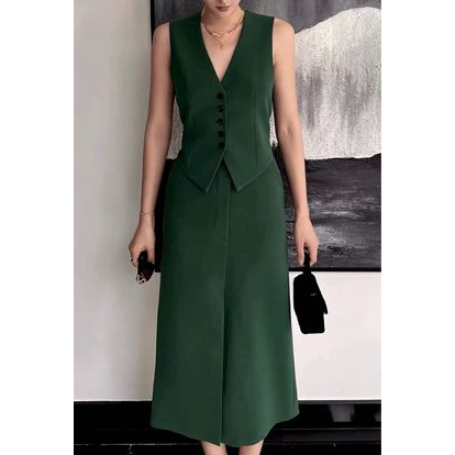 Set váy xẻ tà áo hở lưng