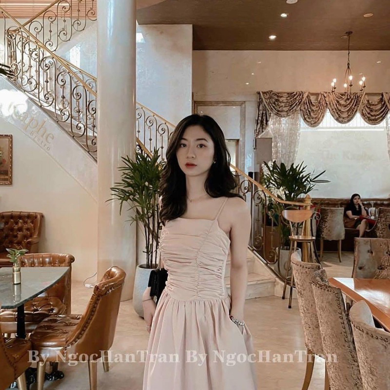 ĐÂM XÔ THÊU ĐUÔI CÁ NƠ LƯNG hết hàng