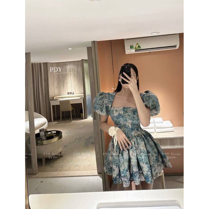 Váy thiết kế cúp ngực tay bồng dáng xoè ly RDY