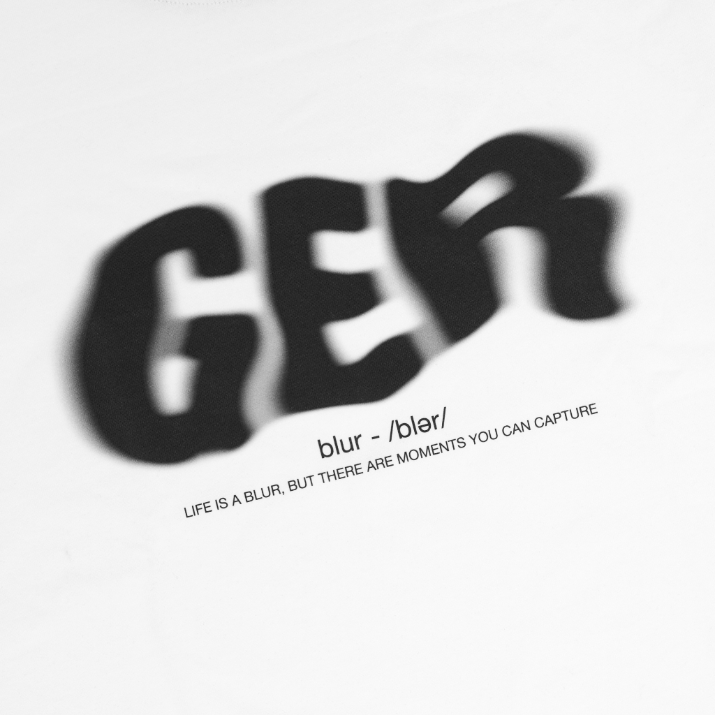 Áo thun phối cổ GER Blur White Black