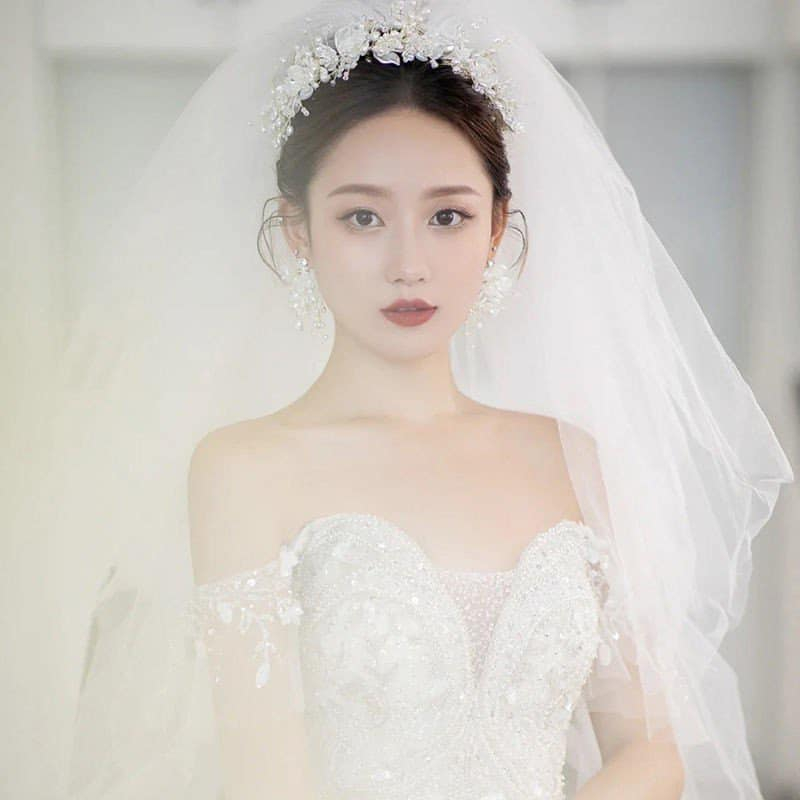 Bờm hoa đá pha lê