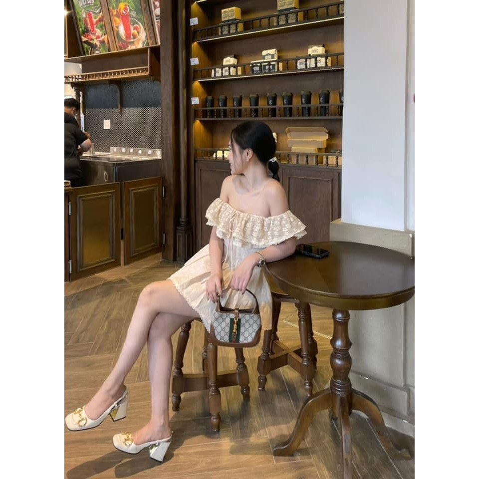 Sét trễ vai ren hoa nổi kèm quần short hàng thiết kế loại 1
