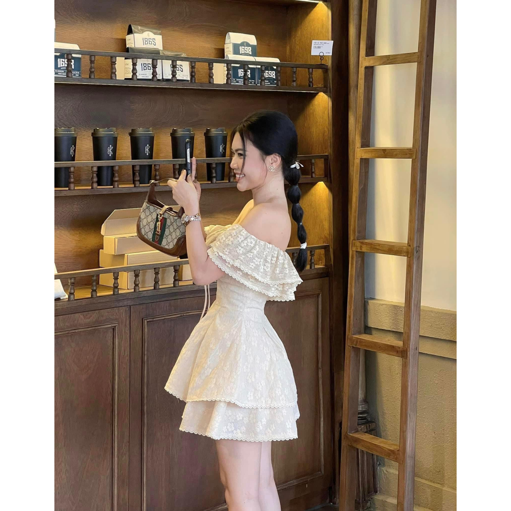 Sét trễ vai ren hoa nổi kèm quần short hàng thiết kế loại 1