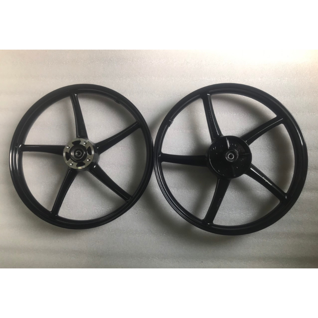 MÂM VÀNH ĐÚC 5 CÂY KIỂU CHO RAIDER SATRIA TRƯỚC 4 LỖ ĐĨA RÁP LÊN THEO XE KHÔNG CHẾ CẦN THAY ĐĨA VÀ LÒNG ĐĨA TRƯỚC
