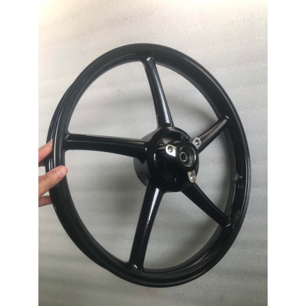 MÂM VÀNH ĐÚC 5 CÂY KIỂU CHO RAIDER SATRIA TRƯỚC 4 LỖ ĐĨA RÁP LÊN THEO XE KHÔNG CHẾ CẦN THAY ĐĨA VÀ LÒNG ĐĨA TRƯỚC
