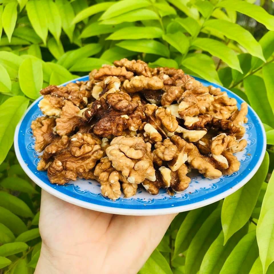 100G Nhân Óc Chó Vàng Sấy Chín Ăn Liền Nấu Sữa Giòn Thơm