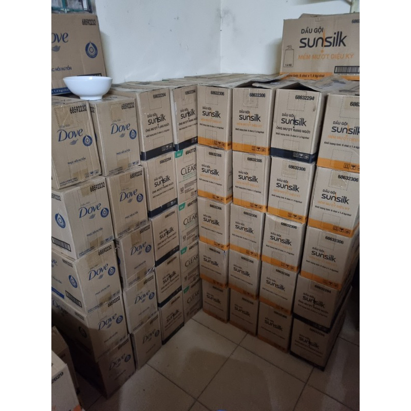 Dầu gội Sunsilk 1.4kg Đen và Vàng