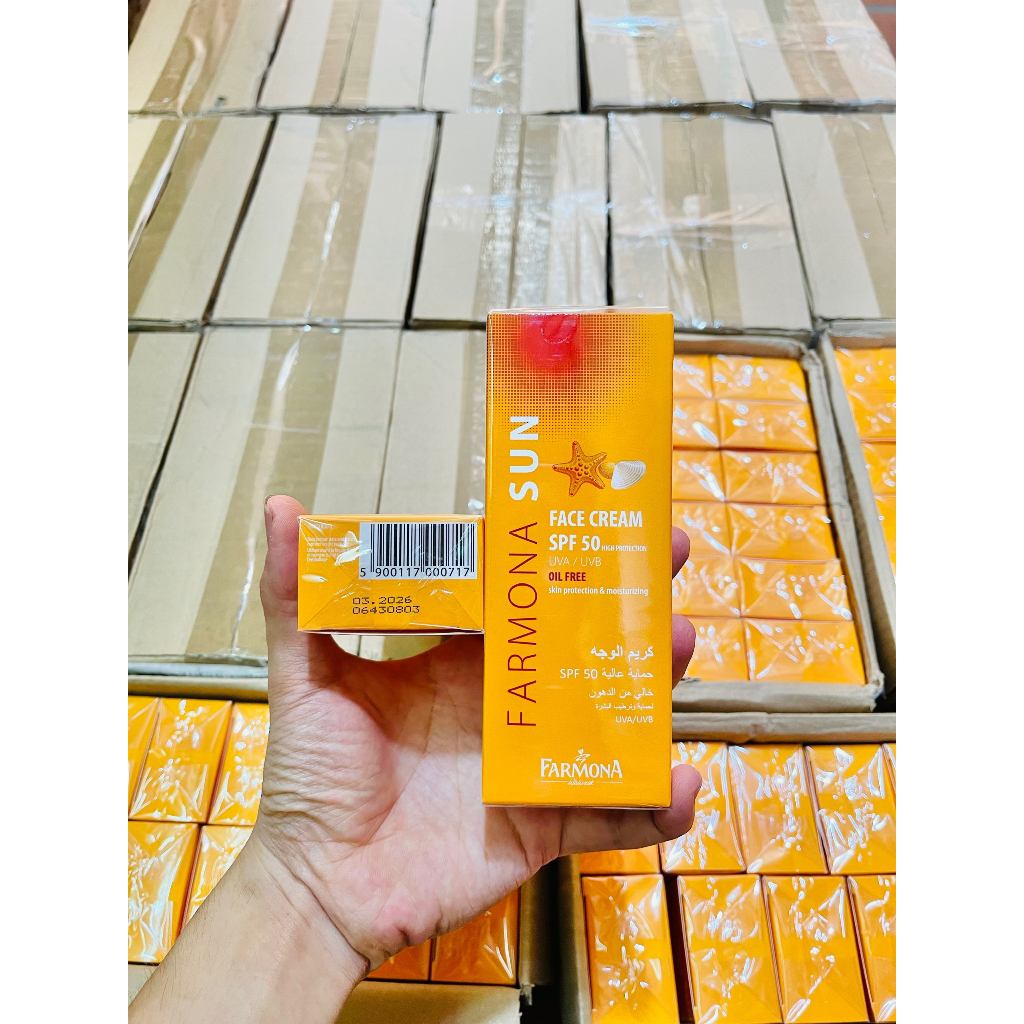 Kem chống nắng cho da mụn Farmona Sun Face Cream SPF 50 Oil Free