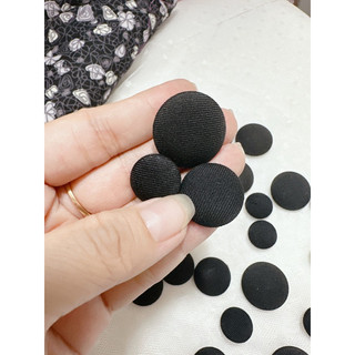 Nút bọc vải/cúc bọc vải nhiều kích cỡ dùng kết áo, đính trang trí, làm handmade.