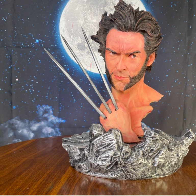 Tượng mô hình người sói đẹp mắt - Phong cách sắc nét và bí ẩn, kích thước 38cm, kèm đế siêu đẹp