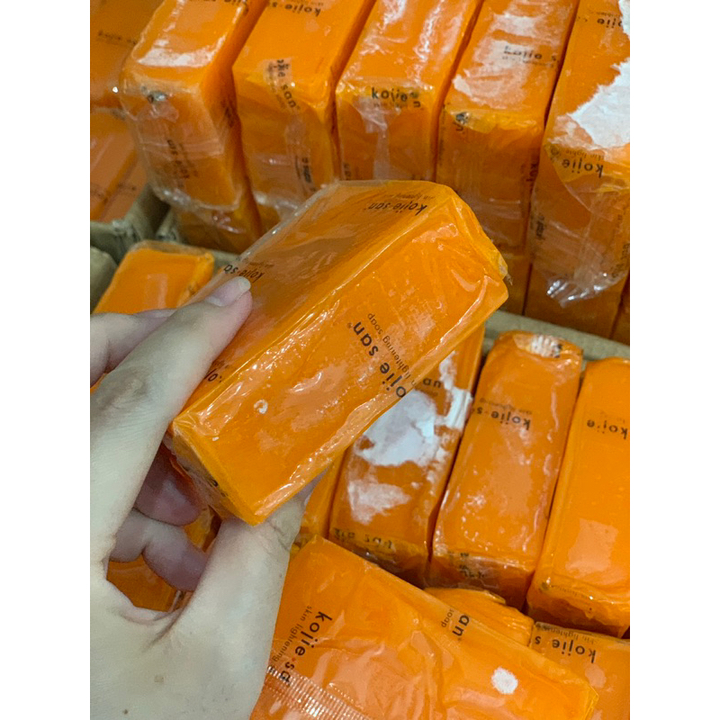 (Vận chuyển ướt hộp) THANH LÝ XÀ BÔNG TẮM TRẮNG, ĐÁNH BAY MỤN LƯNG KOJIESAN SOAP 135G