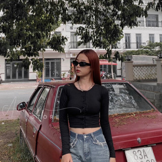 Áo thun croptop phối nút 09AHH