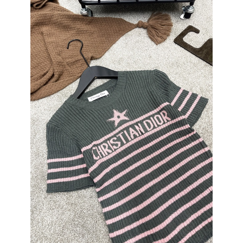 Áo len Di.or kẻ hồng siu hot