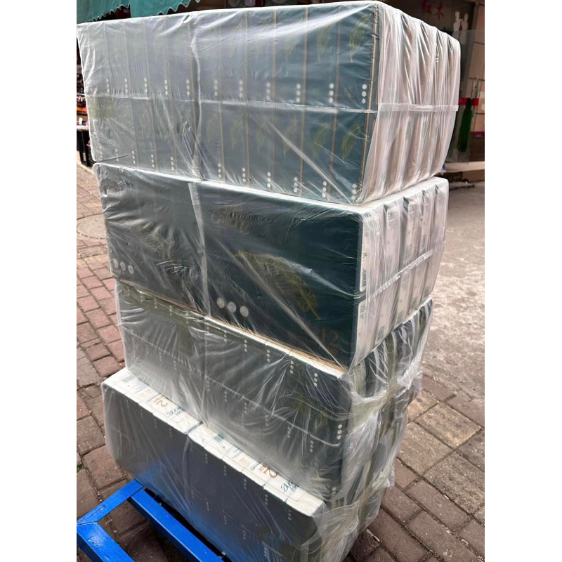 Giấy rút Cai.tong màu xanh rêu. 1 xách 12 gói, 1 tờ 5 lớp, 156mm x 180mm x 400 tờ