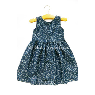 Váy đầm denim sát nách bé gái