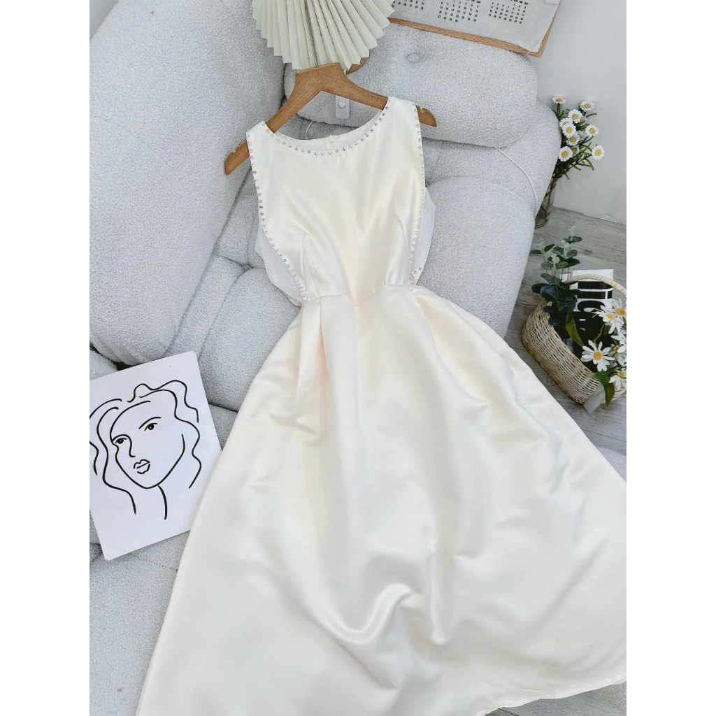 Đầm midi xòe bồng bềnh, đính hạt 2 bên xinh