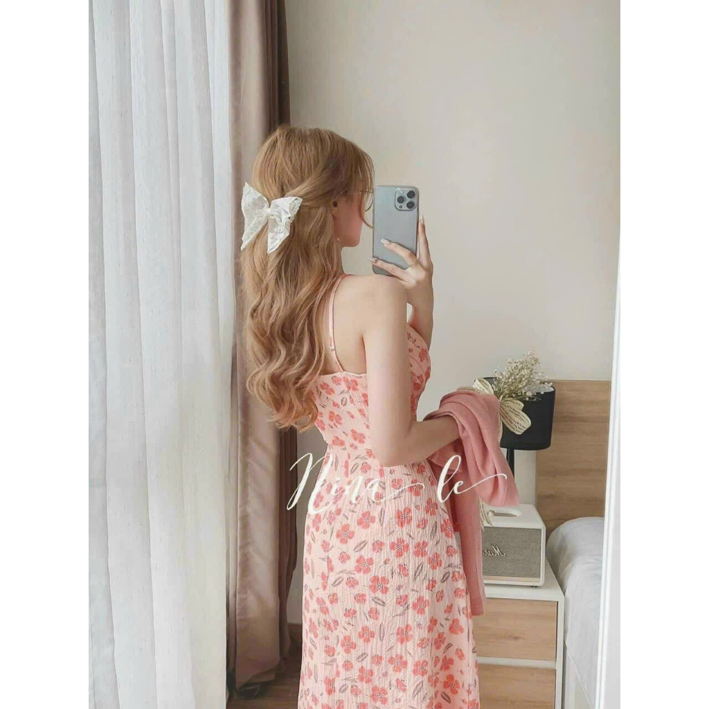 Đầm hoa nữ thời trang mặc đi chơi chất xốp hoa y mẫu hai dây xếp ly ngực có mút váy maxi xoè kèm áo khoác thun gân tay