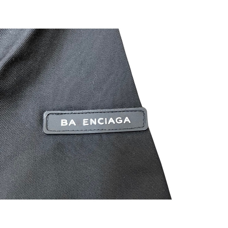 Áo Vest  B a l e n c i a g a  Đen Tay Dài | Likeauth Kèm Quà