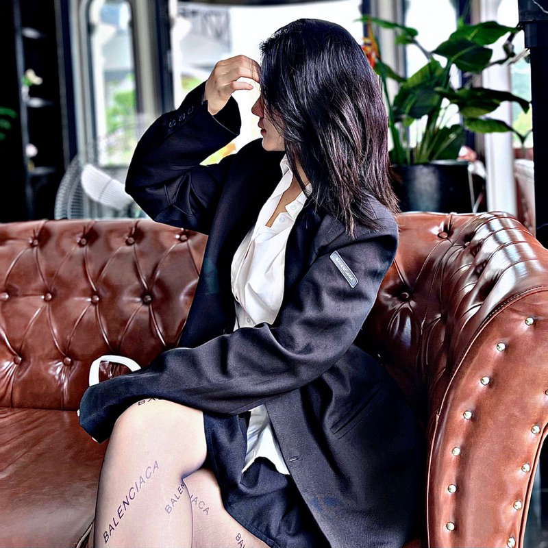 Áo Vest  B a l e n c i a g a  Đen Tay Dài | Likeauth Kèm Quà