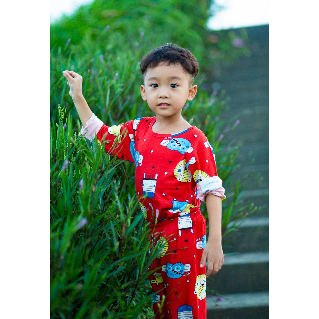 Set bộ thu đông bé trai và gái hình họa tiết cực xinh cho bé