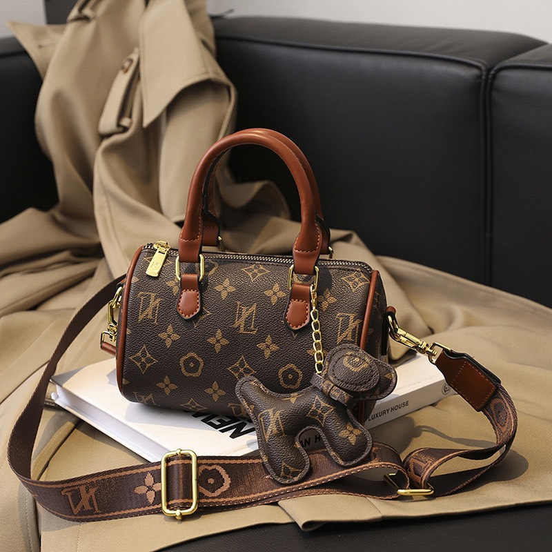 Túi trống móc treo ngựa mẫu mới 2023