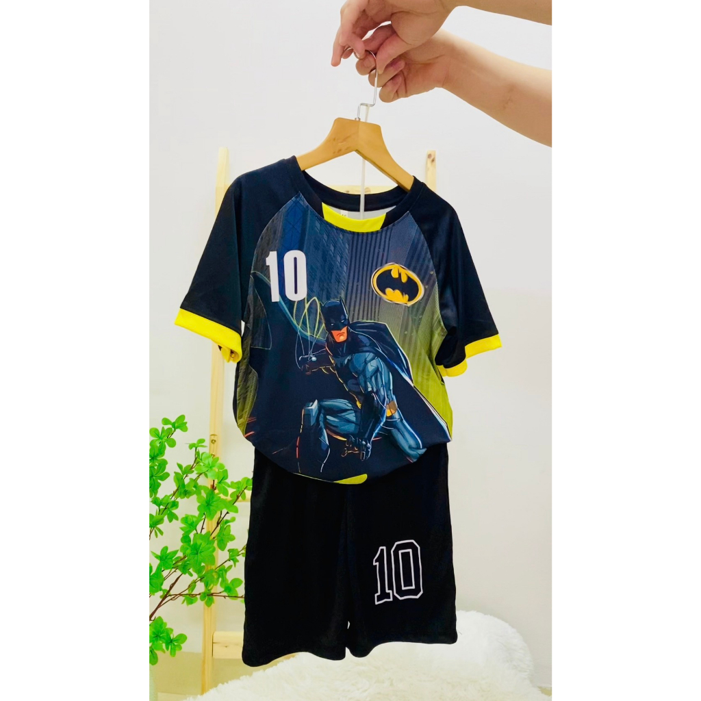 Quần áo thể thao cho bé trai kết hợp in siêu nhân dơi mẫu mới nhất