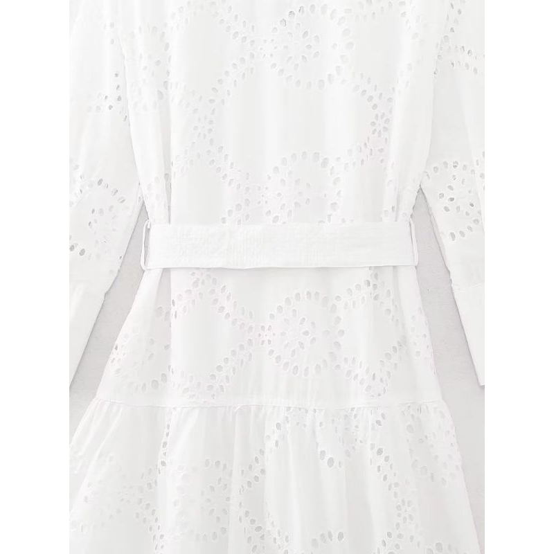 Đầm midi dài màu trắng thêu hoa phong cách Âu Mỹ mới 2023