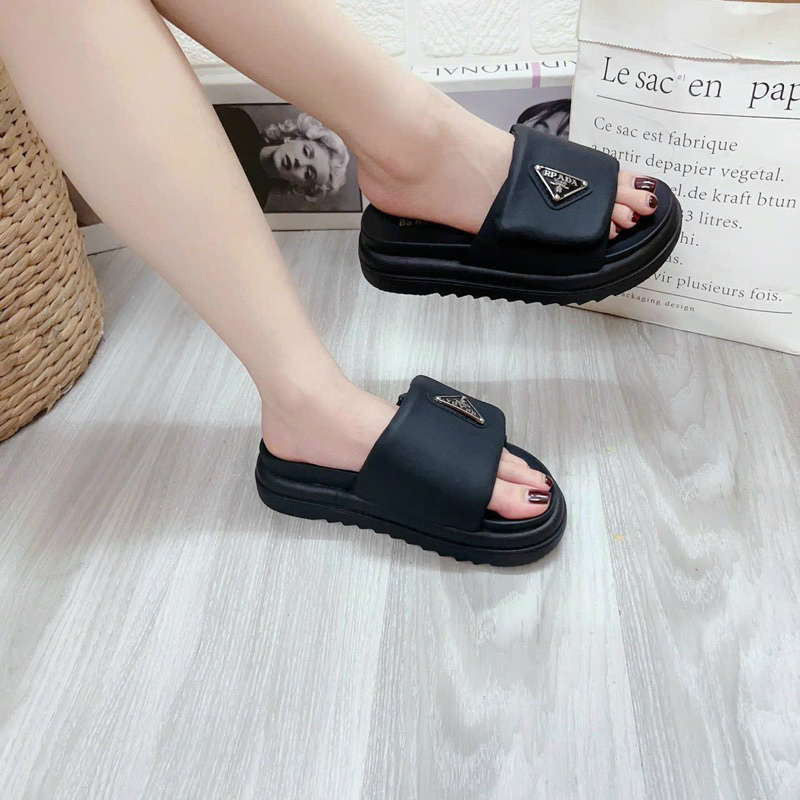 Dép Bánh Mì Da Dán Khoá Cao Cấp Cực Sang Êm Đẹp