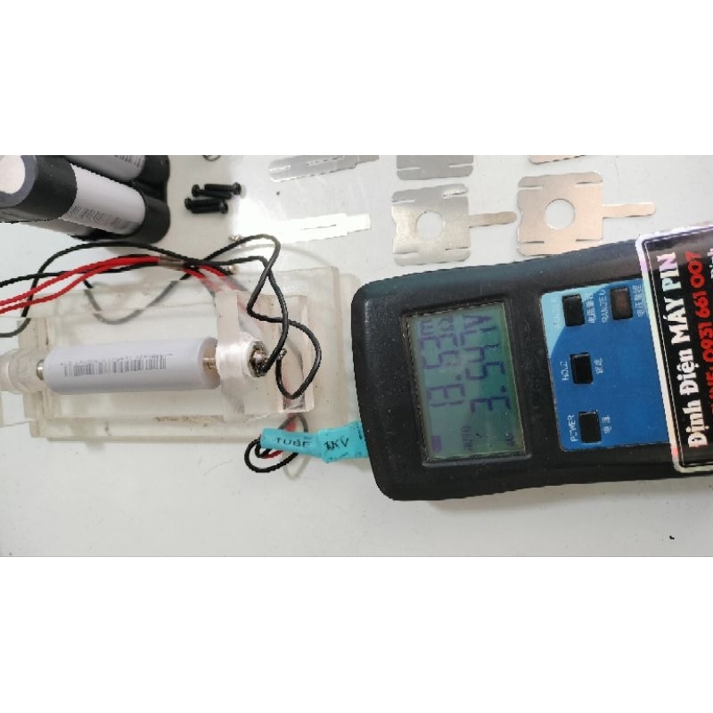 Combo vỏ pin 2p makita+ mạch 5s65a+ kẽm + pin lishen New + giấy dán cực+ có báo pin