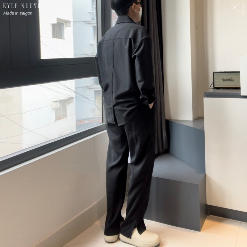 Quần tây đen xẻ tà, ống suông_CUTS PANTS’s KN