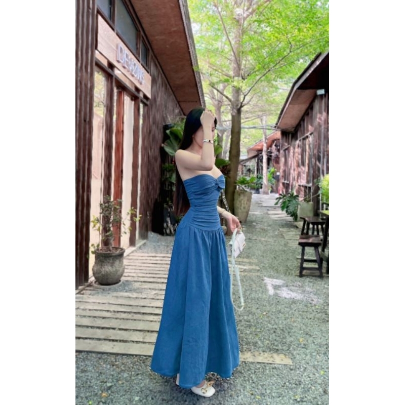 Đầm jean cup kèm hoa