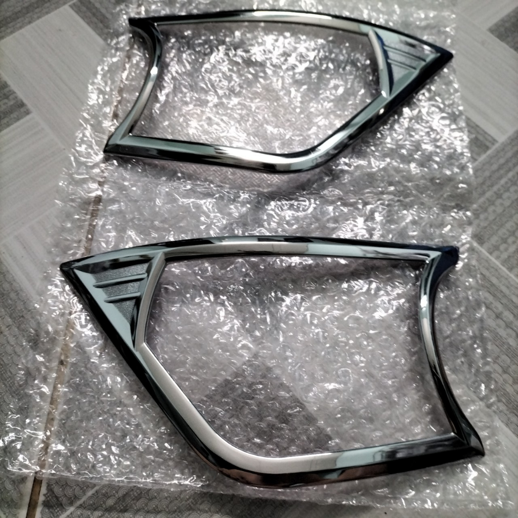 ỐP VIỀN ĐÈN GẦM INNOVA 2016- 2020