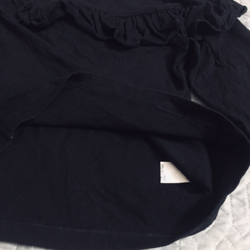 Áo dài tay GU kids đen size 140 2hand