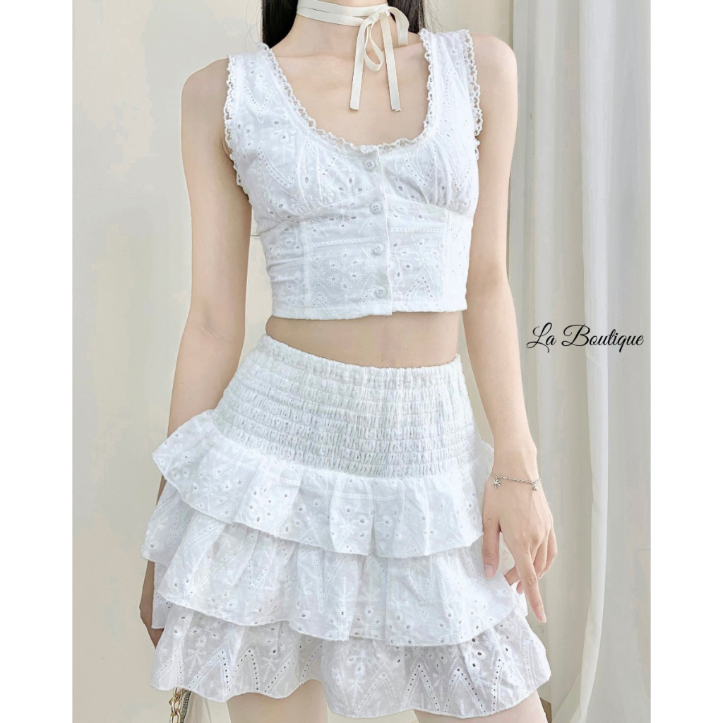 Set áo croptop hở lưng đan dây kèm chân váy xoè vải xô La Boutique dịu dàng